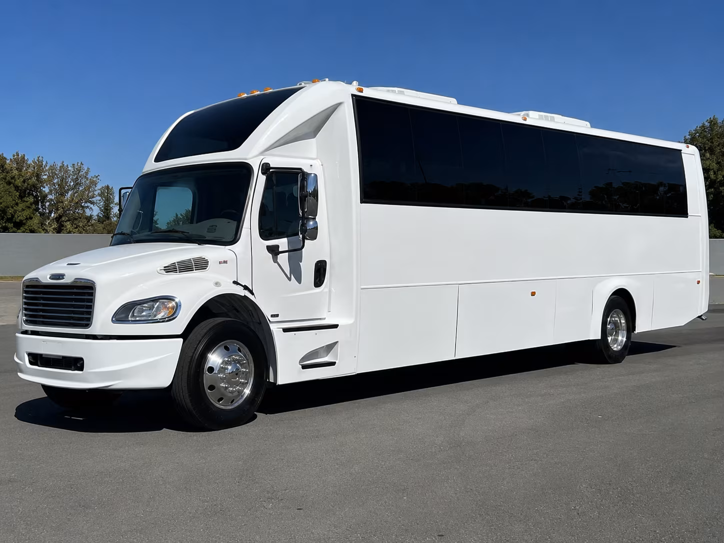 Charlotte Winery Tour & Pub Crawl Transportation